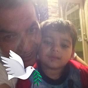 Meet your Posher, Ayoub